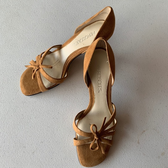 Aerosoles Suede Heels Size  7M - Picture 1 of 7
